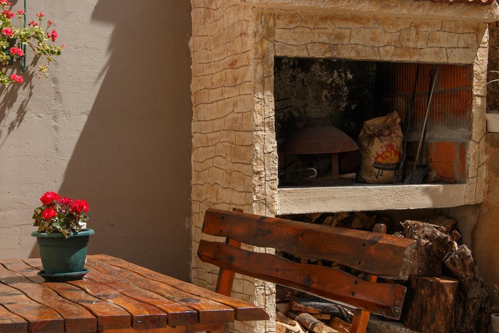 Apartments Villa Stari Koko Omiš Εξωτερικό φωτογραφία