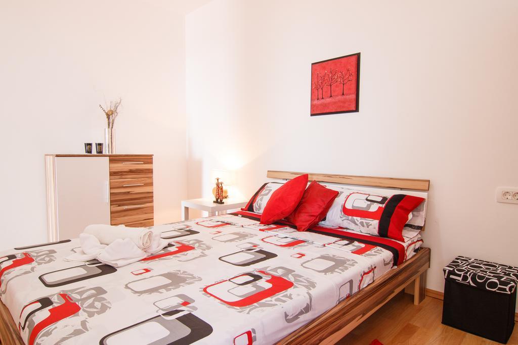 Apartments Villa Stari Koko Omiš Εξωτερικό φωτογραφία