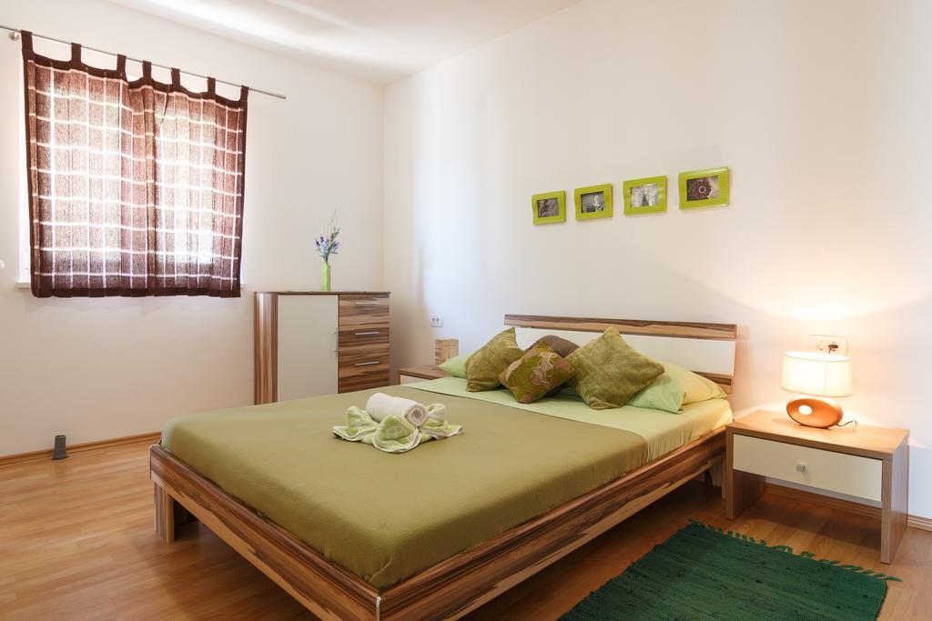 Apartments Villa Stari Koko Omiš Εξωτερικό φωτογραφία