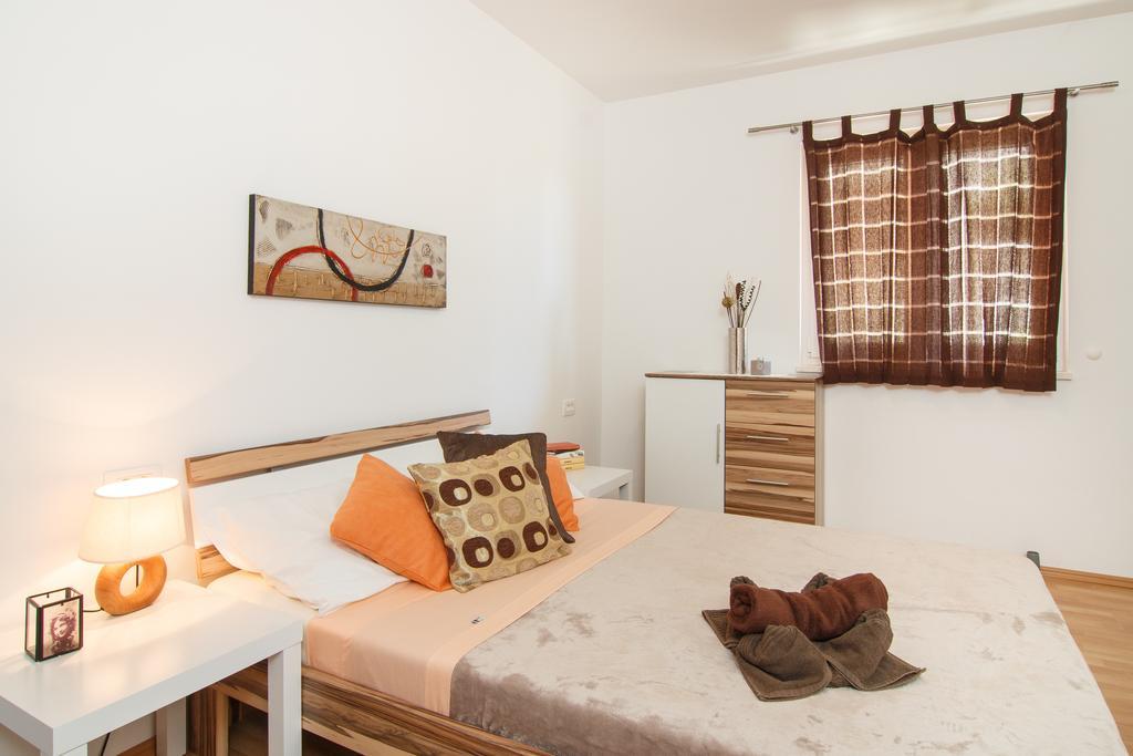 Apartments Villa Stari Koko Omiš Εξωτερικό φωτογραφία